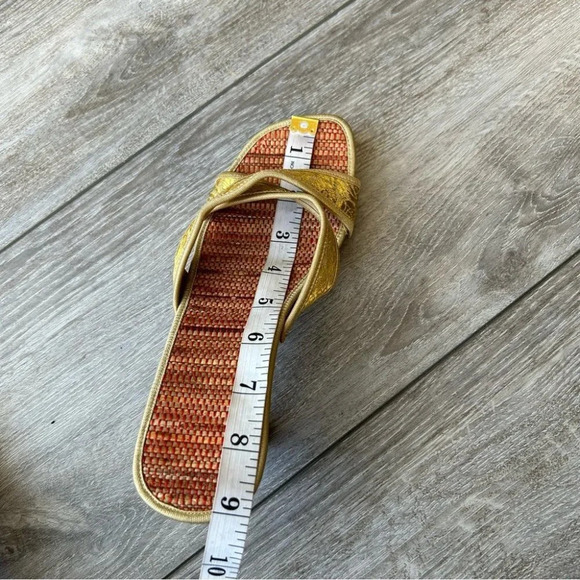 Vintage LM Gold Wooden Hand  Tooled Heel Slipper Sandals - Picture 14 of 14